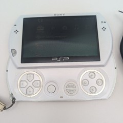Sony PSP Playstation Portable Go N-1001 Console White with 12 GB memory card