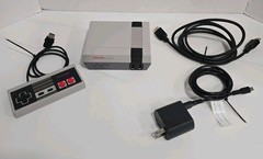 🔥 Nintendo NES Classic Mini Console CLV-001 w/ 1 Controller & OEM Power Adapter