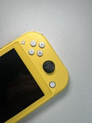 Nintendo Switch Lite Yellow Handheld Console (FOR PARTS/NOT WORKING) Blue Screen