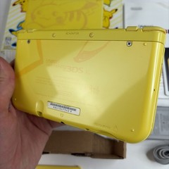 Nintendo New 3DS XL Pikachu Yellow Edition Console CIB Complete In Box Authentic