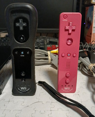 Nintendo Wii Black RVL-101 Console BUNDLE w/ WiiWare & VC Games (PLZ READ DESC!)