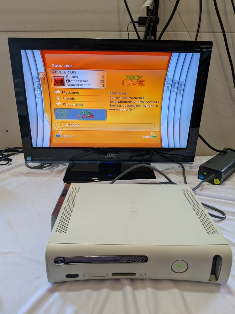 Microsoft Xbox 360 Console with Blades dashboard (2006 Xenon Motherboard) Tested