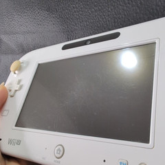 Nintendo Wii U White 8GB Console + Original Gamepad – Working Head