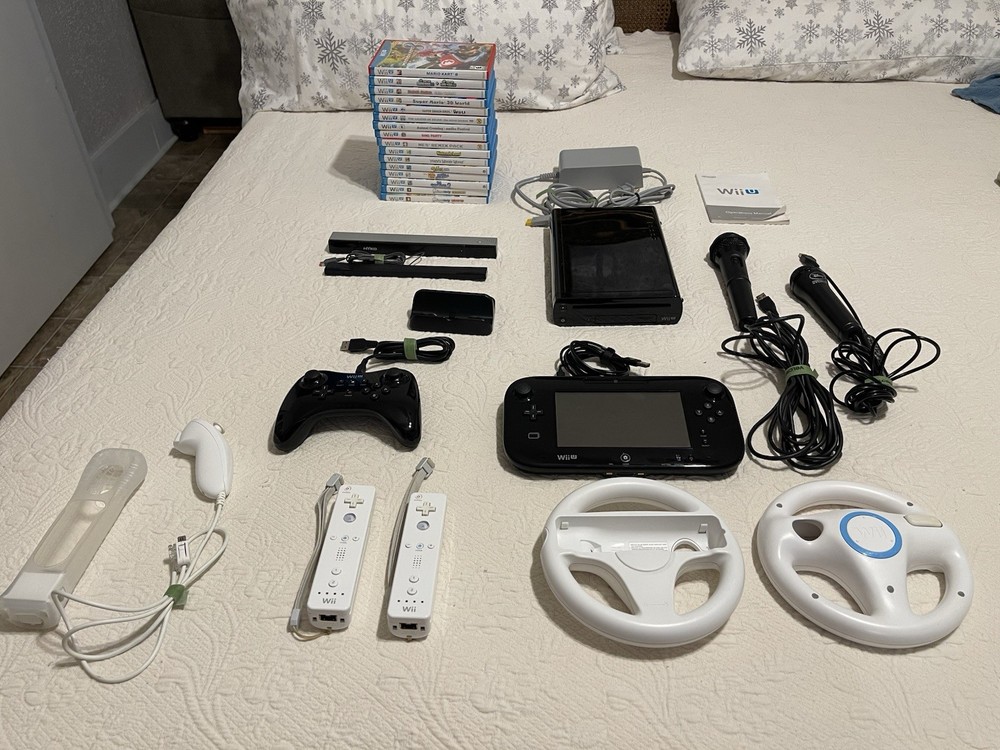 Huge WiiU Console Bundle W/ Gamepad, Controllers, Mario Kart 8 Kit, 16 Games ++