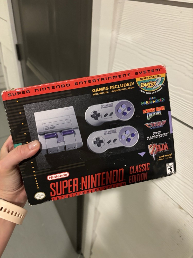 Super Nintendo Entertainment System -SNES- Classic Edition – Over 20 Games! New!
