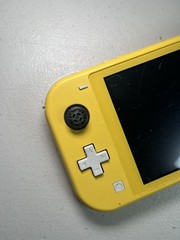 Nintendo Switch Lite Yellow Handheld Console (FOR PARTS/NOT WORKING) Blue Screen