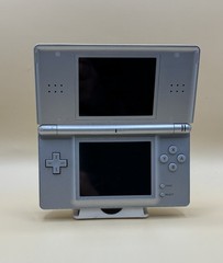 Nintendo DS Lite – Silver (D61) READ DESCRIPTION