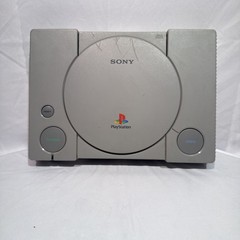 Sony PlayStation Console SCPH-5501 PARTS ONLY Powers on, no spin please read