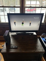 Microsoft Xbox 360 S with Kinect 250GB Glossy Black Console (NTSC)