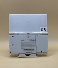 Nintendo DS Lite – White (D17) READ DESCRIPTION