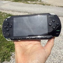 Sony PSP 1001 Console Bundle *FULLY TESTED 6 Games 1gb Card Case Charger