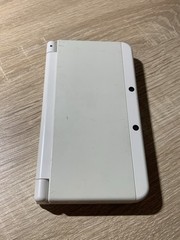 1951 Nintendo New Nintendo 3DS White For Parts