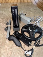 Nintendo Wii Black RVL-001(USA) Console Bundle w/ Remote, Cords & Sensor Bar