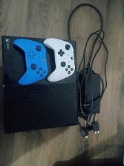* Microsoft Xbox One 500GB Black Console – 1 Year Warrany!