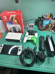 Nintendo Switch OLED Model HEG-001 Handheld Console – 64GB – White