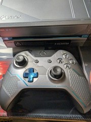 Xbox One Halo 5 Guardians Limited Edition Console & Controller & Cords & 7 Games