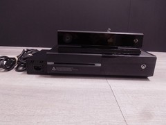 Microsoft Xbox One Black 1540 Console w/ Kinect 500GB Video Game System Console