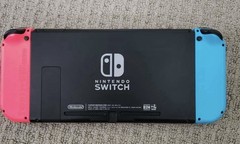 Nintendo Switch, Box, Controller With 3 Games – Mario Golf, Splatoon 3, Pokémon