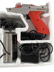 Nintendo NES Action Set Home Console – White/Gray – In Box /w Styro NO GAMES