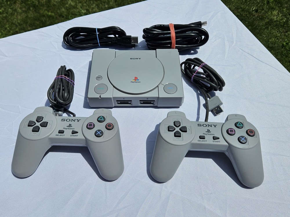Sony PlayStation PS1 Classic Mini Console SCPH-1000R 2 Controllers Tested Works