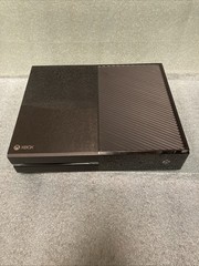Microsoft Xbox One 1540 500GB Console – Black with Controller And Call Of Duty