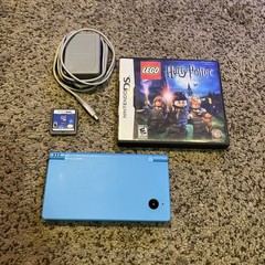 Nintendo DSi Handheld Console W/ Charger & Harry Potter & Littlest PetShop Games