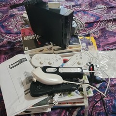 Nintendo Wii Black Console with 48 Games & Accessories.