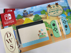 Nintendo Switch Animal Crossing Edition 32GB (with Green & Blue Joy-Con) / New