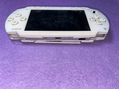 Sony PSP 1003 Handheld Console White Powers On FOR Parts Only (Read Description)
