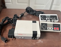 Nintendo NES Classic Mini Edition Console Mario Brothers w/ Controller + Read