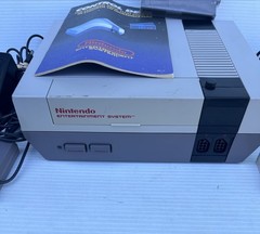 Nintendo NES Original Console W/ Mario Games 1 Controller Gunshot (Tested)