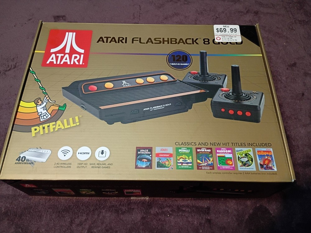 Atari Flashback 8 Gold Deluxe HD Console Wireless Controllers – Gold Used