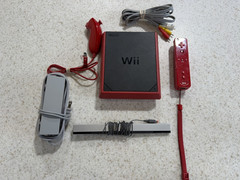 NINTENDO WII wii MINI RED SYSTEM REMOTE NUNCHUK CONSOLE CONTROLLER HOOKUPS