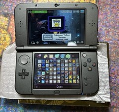 Nintendo New 3DS XL Majora’s Mask Edition Gold/Black w/ Box Manual 4GB