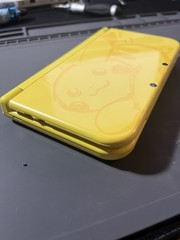 New Nintendo 3DS XL Pikachu Edition Yellow Handheld Console Authentic