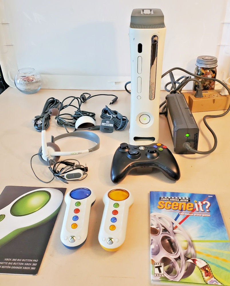 Microsoft XBOX360 Game System Console. Bundle unit w 20GB External Harddrive +++