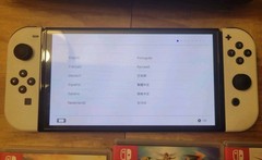 4 Game Bundle Nintendo Switch OLED — Satisfye Grip Pokemon Zelda Smash Bros