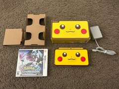 *READ* Nintendo 2DS XL Pikachu Edition Handheld System w/ Box Console Pokemon