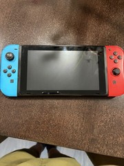 Nintendo Switch 32GB 720p (2019) controllers + charging dock included