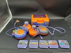 VTech V.Smile TV Learning System Console w/ 2 Joystick & 5 Games Powers up