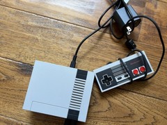 Nintendo NES Classic Edition Mini Console 1 Controller HDMI Cable