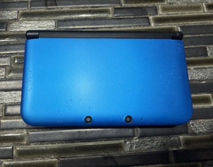 Nintendo 3DS XL Blue/Black Handheld Console w/ Charger & 6 Games NTSC-U/C
