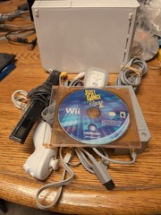 Nintendo Wii Console System Bundle Controllers Nunchucks Game RVL-001 White