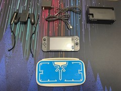 Nintendo Switch Launch Day Model V1 UNPATCHED (HAC-001 2017 Launch) with EXTRAS!
