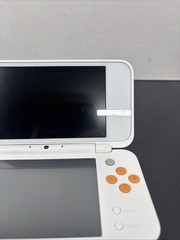 Nintendo 2DS XL Handheld Console w/ Case (JAN-001) White/Orange – VERY GOOD COND