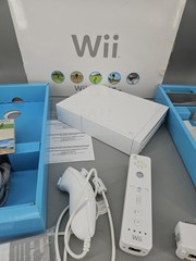 Nintendo Wii RVL-001 Console In Box W/ Wii Sports Tested Clean Retro Gaming