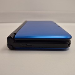 Nintendo 3DS XL Blue/Black 3D Capable Handheld Console w/ Stylus, Case & Charger