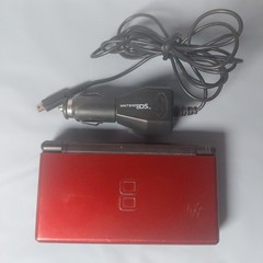 Nintendo DS Lite USG-001 Red/Black Dual Screen Touch Handheld Console & Charger