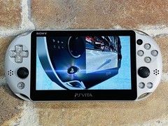 SONY PS Vita PCH-2000 SILVER Japan PlayStation Charger 8GB Pouch No.2D DDP