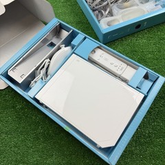 Nintendo Wii Console RVL-001 CIB Complete In Box W/ Wii Sports VERY CLEAN Tested